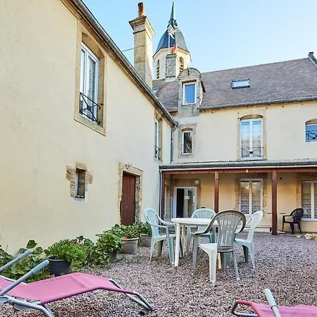 Holiday home Petit Juno *
